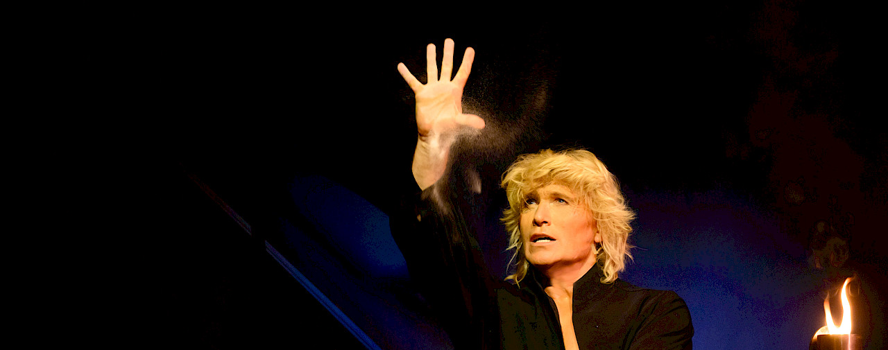 Hans Klok - Face the Future